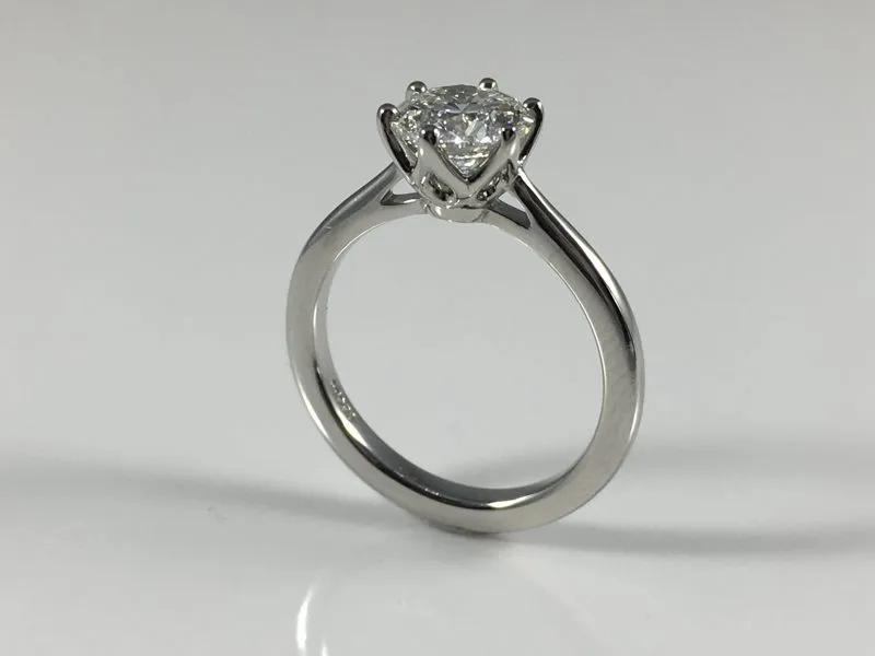 Polaris-Luxe-Platinum-Diamond-Ring